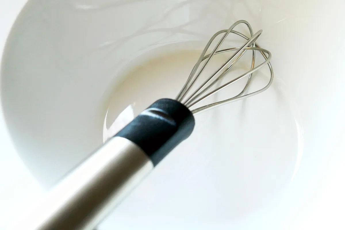 whisk, cook, to bake, kitchen, food, preparation, dishes, equipment, kitchen utensils, key, metal, white, tool, whisk, whisk, whisk, whisk, whisk