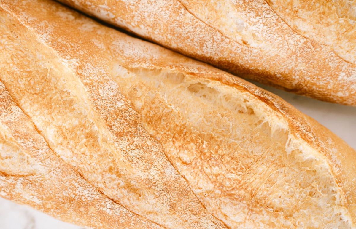 How To Bake Baguette: Achieving a Crispy Professional Crust